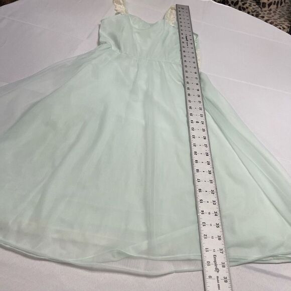 Vanity Fair VTG Light Green Lacey Chiffon Tricot Nylon Nightgown Size 32 Small - Picture 11 of 11